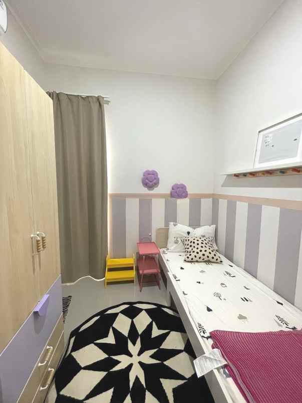 dijual rumah jalan raya serua ciputat