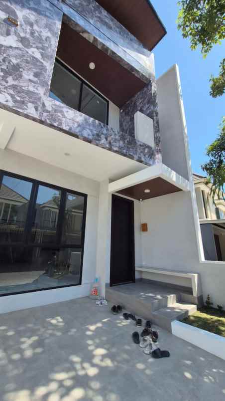 dijual rumah jalan taman puspa raya