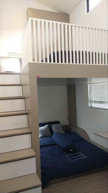 dijual rumah jalan zona eropa boulevard