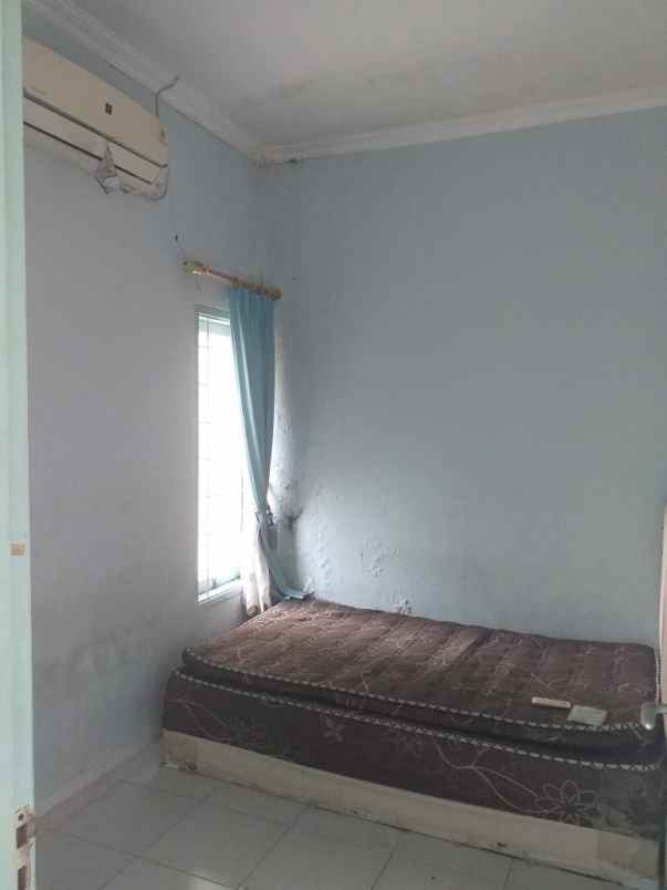 dijual rumah jambangan surabaya selatan