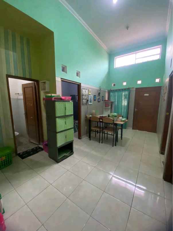dijual rumah jambidan