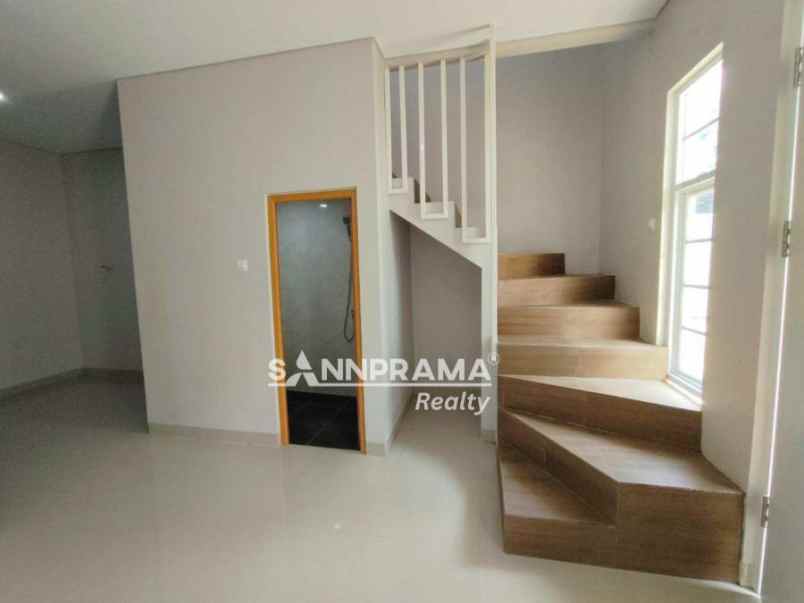 dijual rumah jatiraden