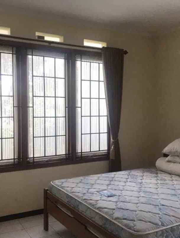 dijual rumah ji bantaran barat