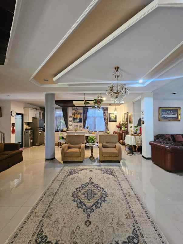 dijual rumah jl antasari raya