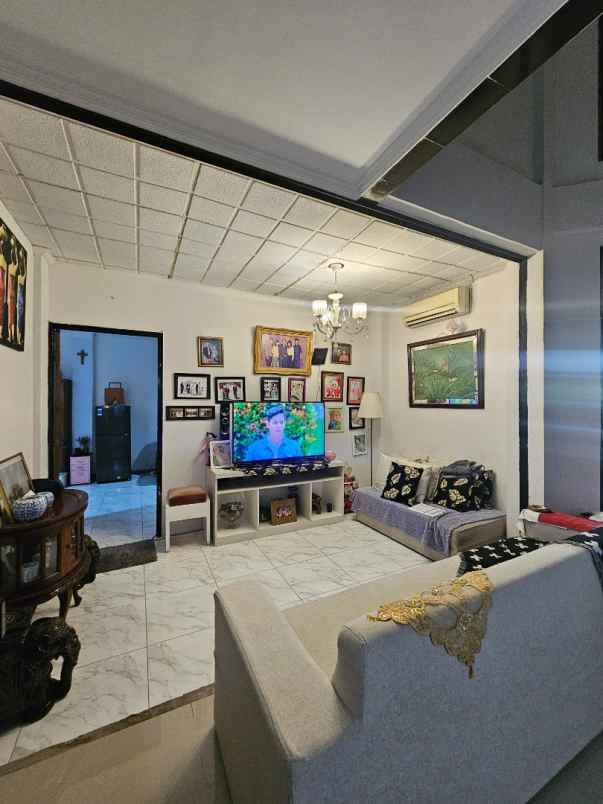 dijual rumah jl antasari raya