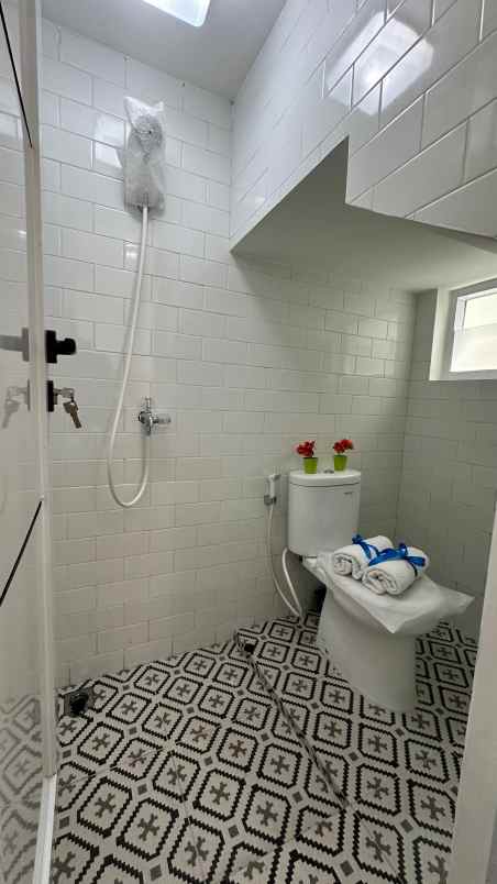 dijual rumah jl cinere kota depok