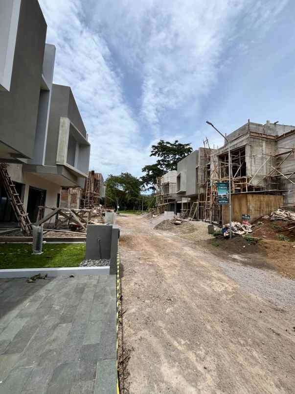 dijual rumah jl cisitu dago kota bandung