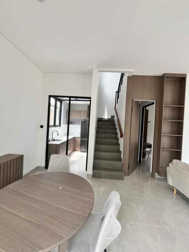 dijual rumah jl cisitu dago kota bandung