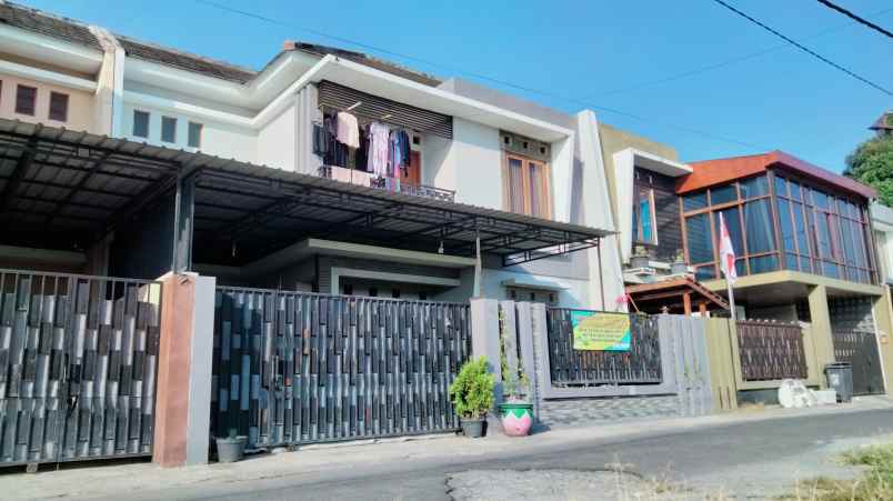 dijual rumah jl cupuwatu ii no 39