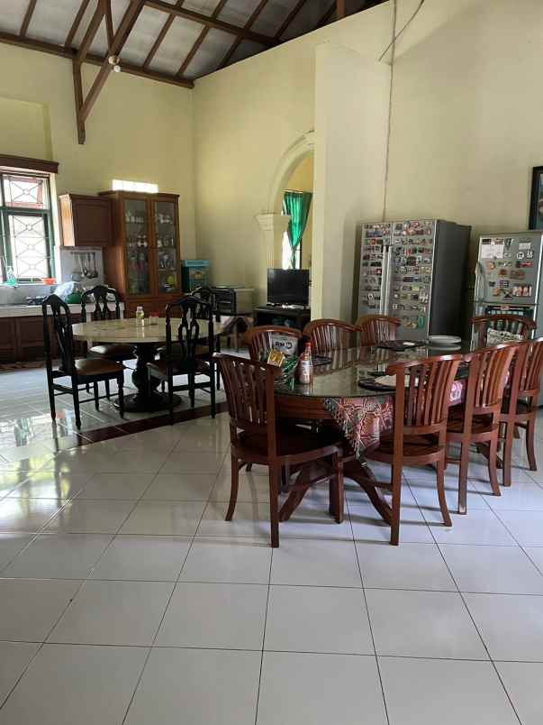 dijual rumah jl gagak hitam
