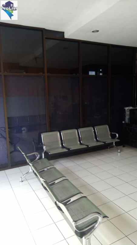 dijual rumah jl jend sudirman