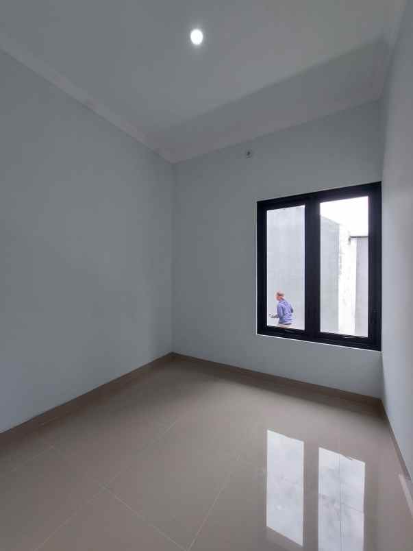 dijual rumah jl kaliurang km 13