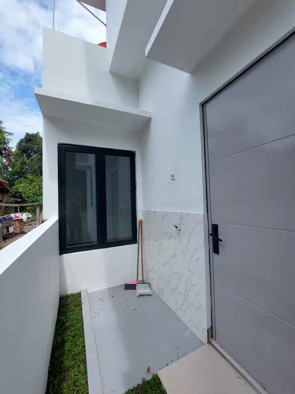 dijual rumah jl kaliurang km 13