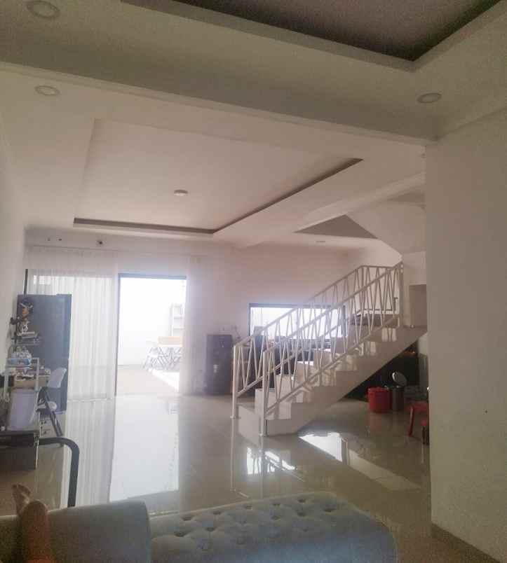 dijual rumah jl kav bri blok a3 area