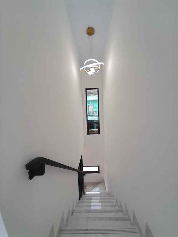 dijual rumah jl keadilan jalan situasi