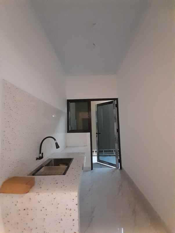 dijual rumah jl keadilan jalan situasi