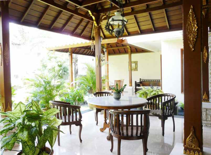 dijual rumah jl maleo