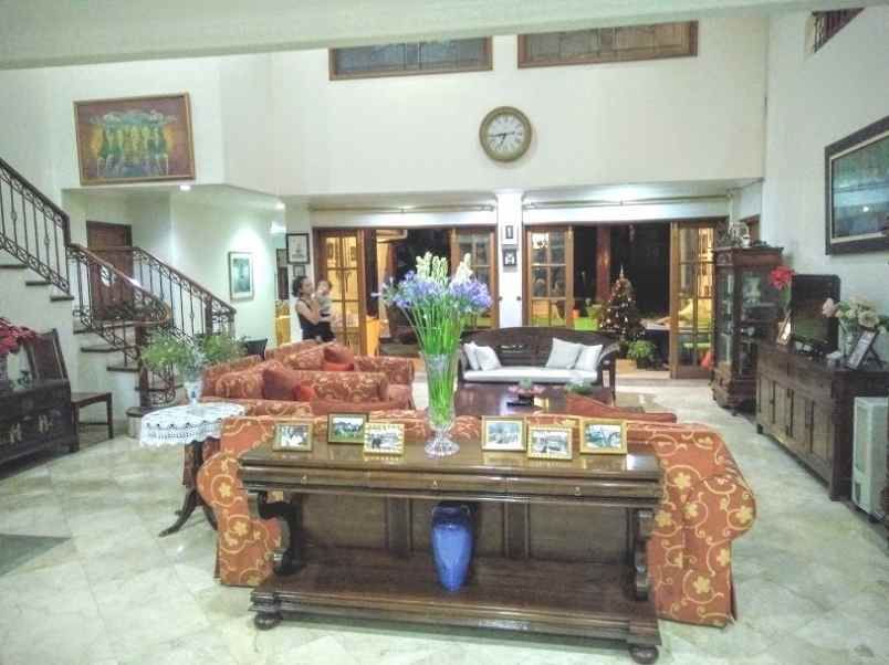 dijual rumah jl maleo