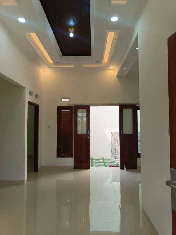 dijual rumah jl manding imogiri