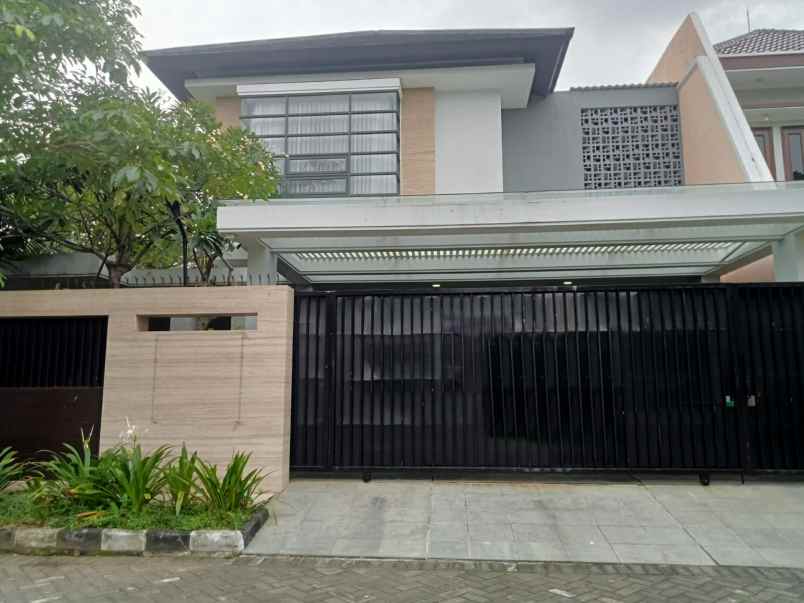 dijual rumah jl manyar tirtoyoso utara