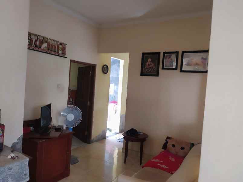 dijual rumah jl merdeka iv perum graha