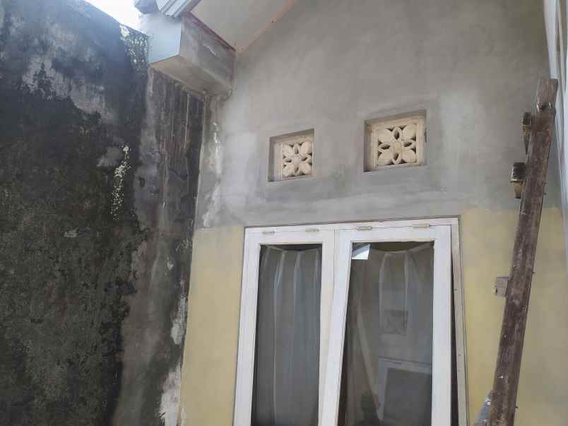 dijual rumah jl merdeka iv perum graha