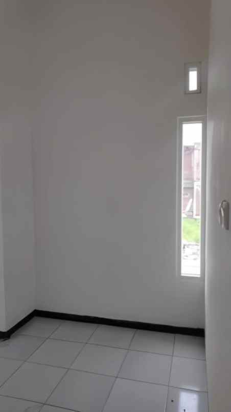 dijual rumah jl pahlawan balearjosari