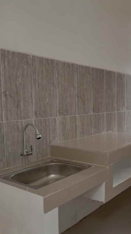 dijual rumah jl pahlawan balearjosari