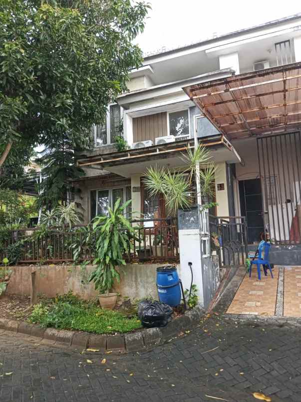 dijual rumah jl pandanaran hills