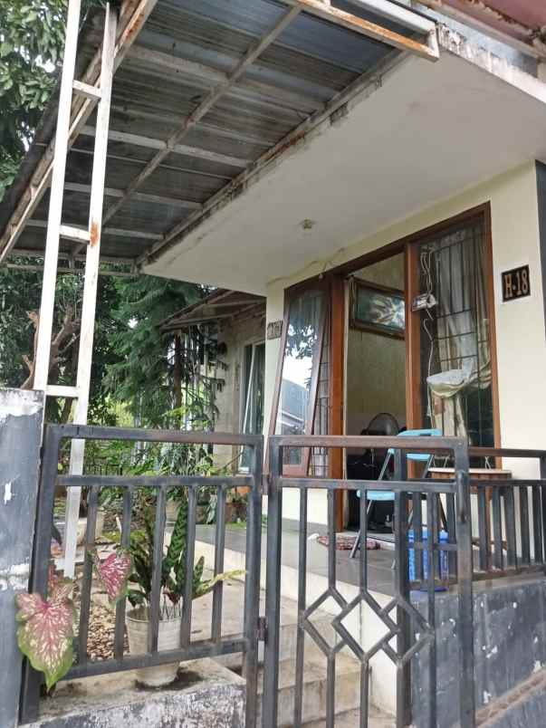 dijual rumah jl pandanaran hills
