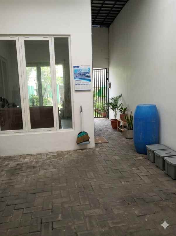 dijual rumah jl pandanaran hills