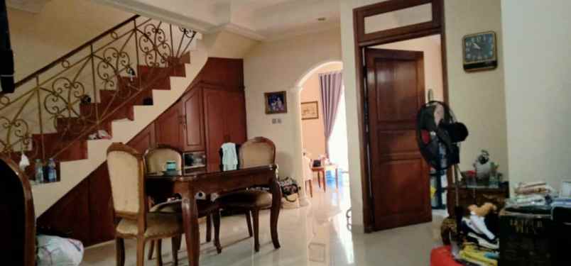 dijual rumah jl pondok kelapa duren