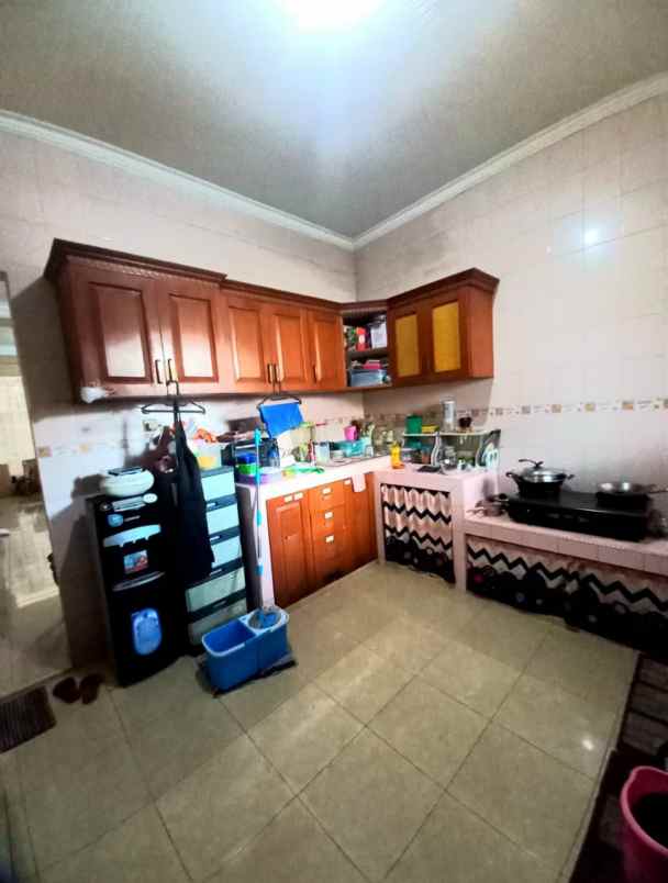 dijual rumah jl pondok kelapa duren