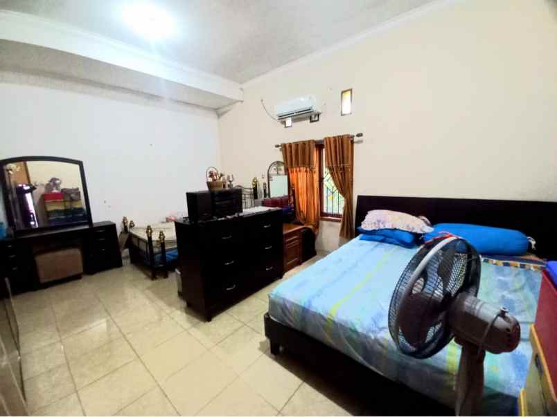 dijual rumah jl pondok kelapa duren