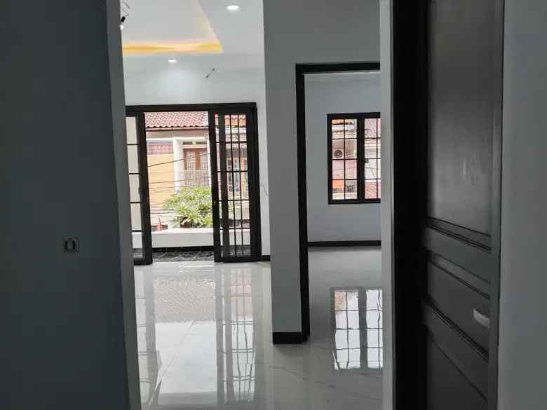 dijual rumah jl pondok kelapa duren