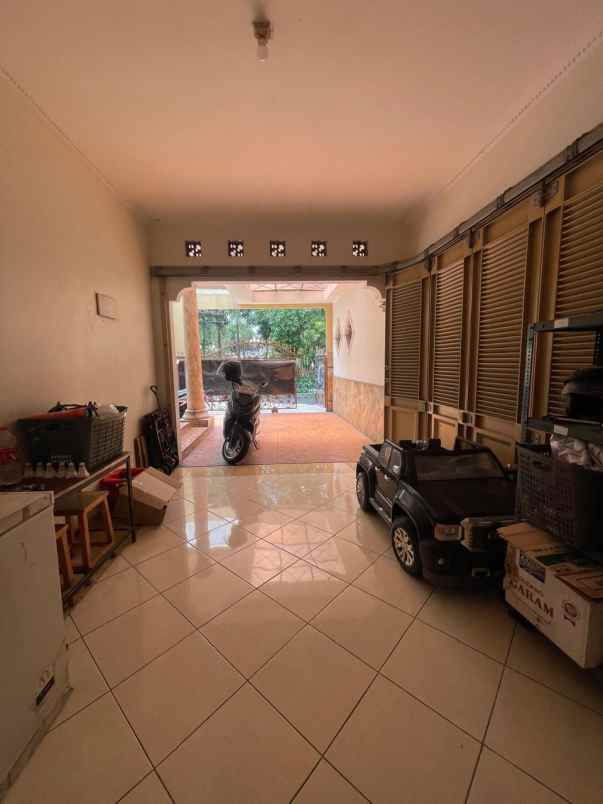 dijual rumah jl pondok kelapa duren