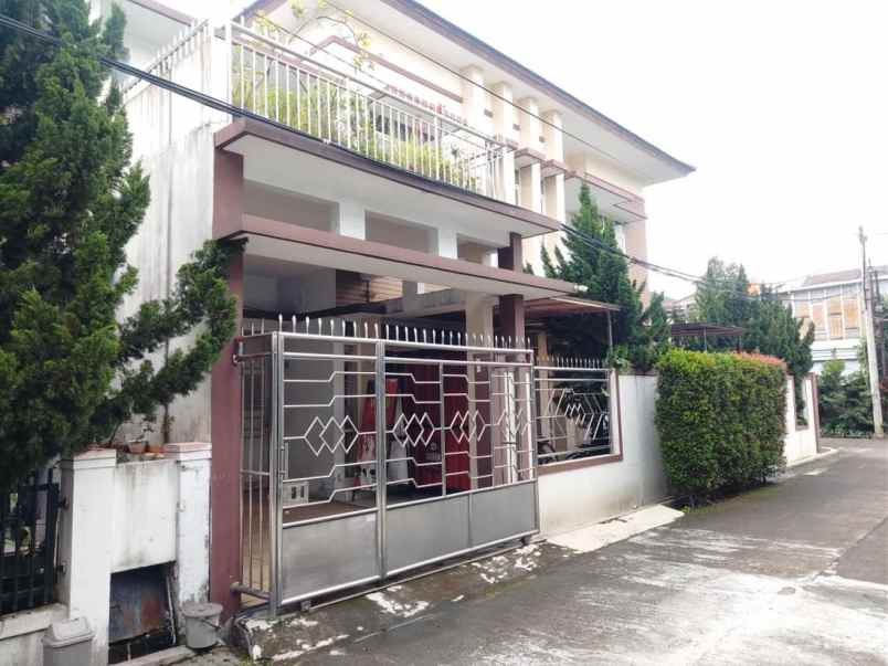dijual rumah jl rancabolang margahayu