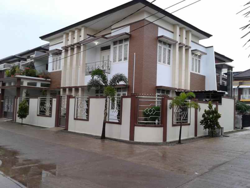 dijual rumah jl rancabolang margahayu