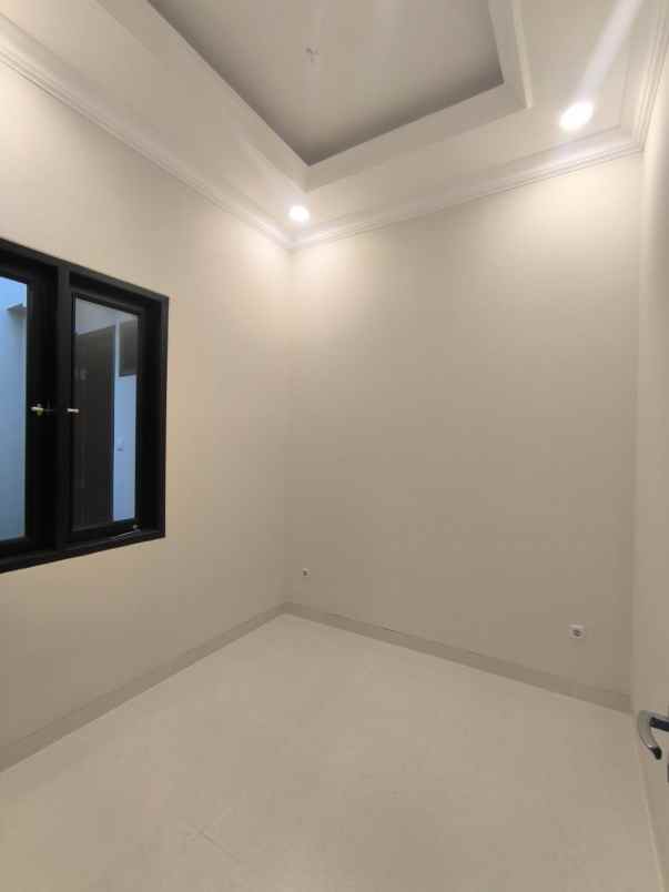dijual rumah jl rawamangun jakarta timur