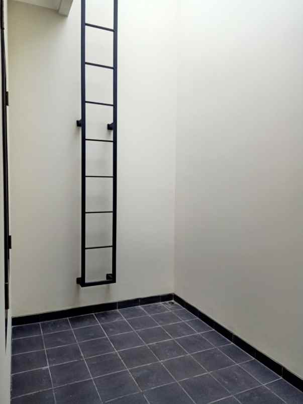 dijual rumah jl rawamangun jakarta timur