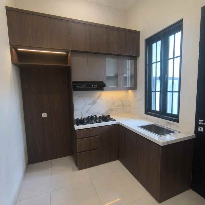dijual rumah jl rawamangun jakarta timur