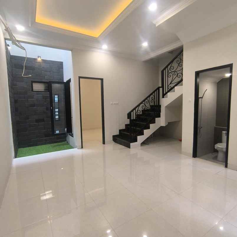 dijual rumah jl rawamangun jakarta timur