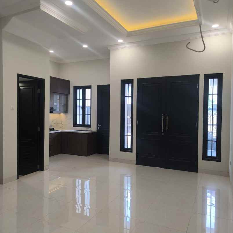 dijual rumah jl rawamangun jakarta timur
