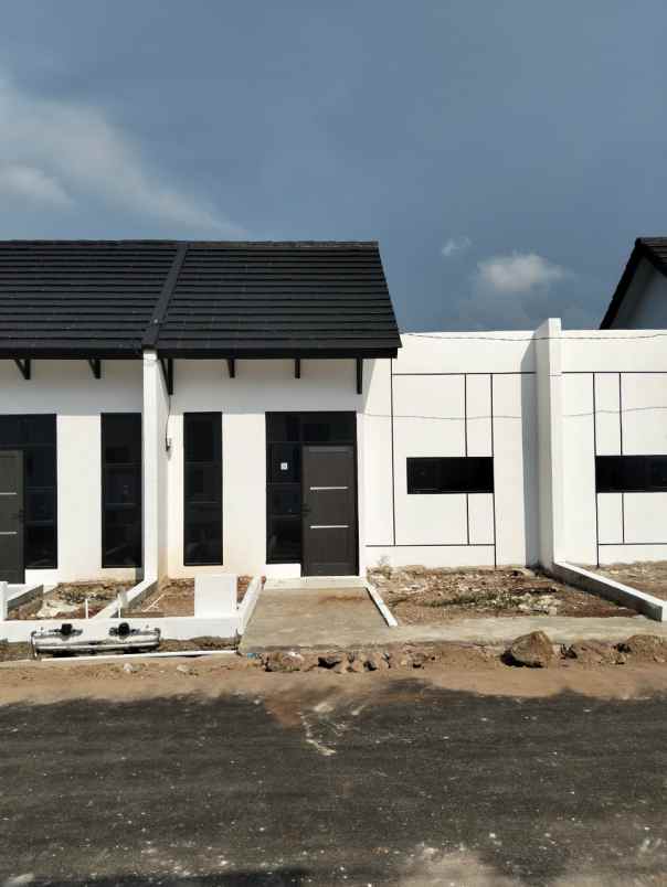 dijual rumah jl raya ciloa cikubangsari