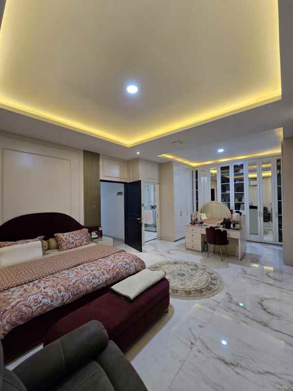 dijual rumah jl raya duren sawit