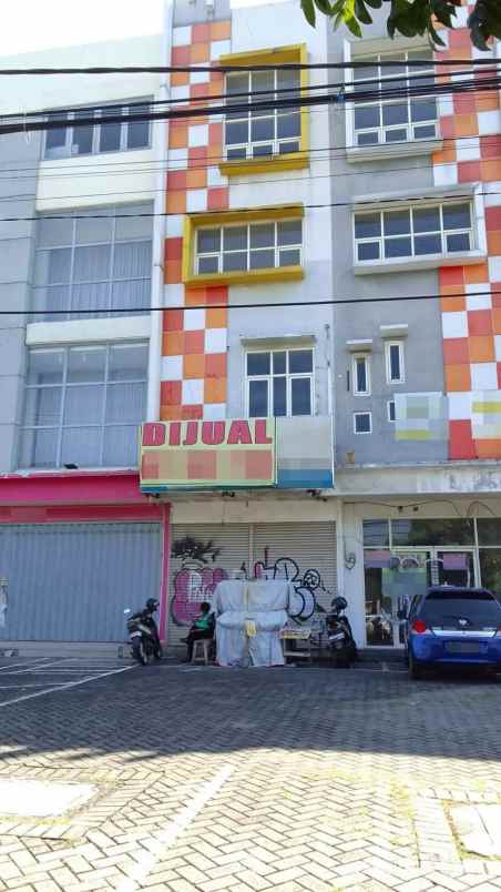dijual rumah jl raya merr ir soekarno