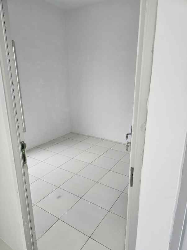 dijual rumah jl raya pakuhaji kp