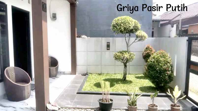 dijual rumah jl raya pasir putih