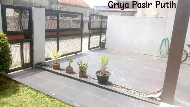dijual rumah jl raya pasir putih