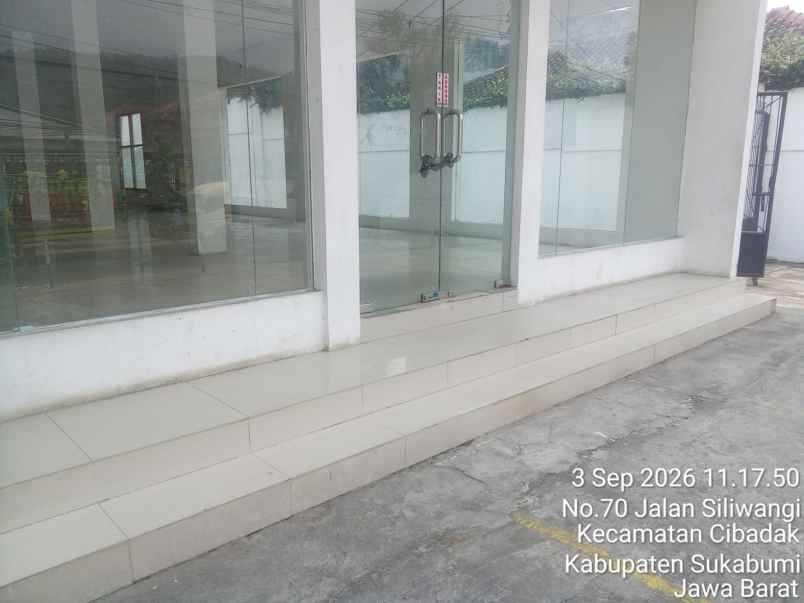 dijual rumah jl raya siliwangi